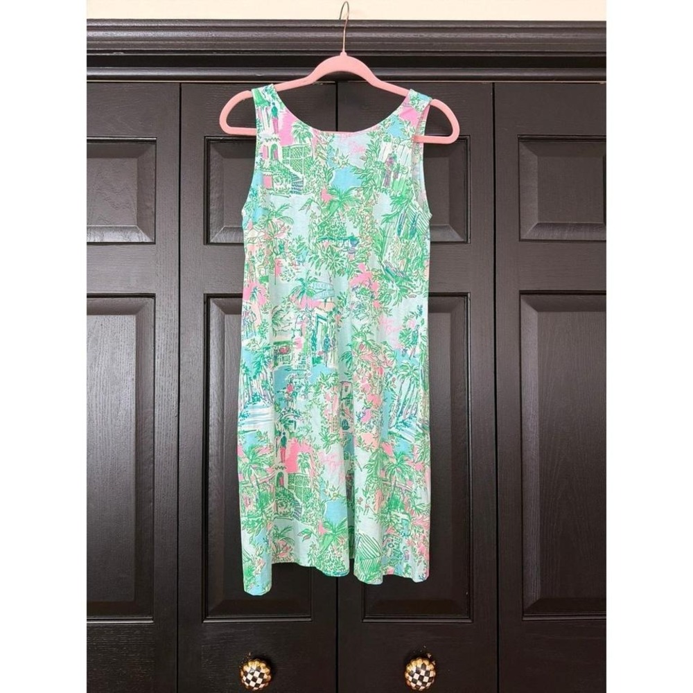 Lilly Pulitzer Kristen swing dress features a sleeveless design women's small